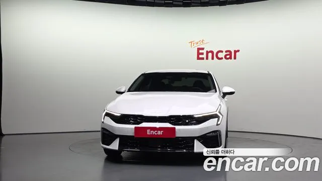 Kia K5 Новый K5 3 поколение 2.0 LPi(Для проката) — Фото автомобиля 3