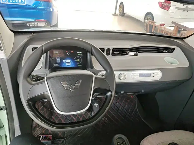 Wuling Hongguang Mini EV — Фото автомобиля 9