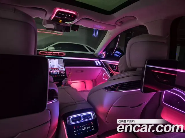 Mercedes-Benz S-Class — Фото автомобиля 11