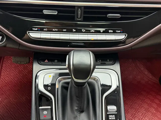 GAC Trumpchi M6 — Фото автомобиля 12