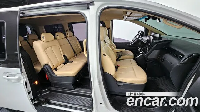 Hyundai Staria Staria 4WD Tourer 9 мест — Фото автомобиля 12