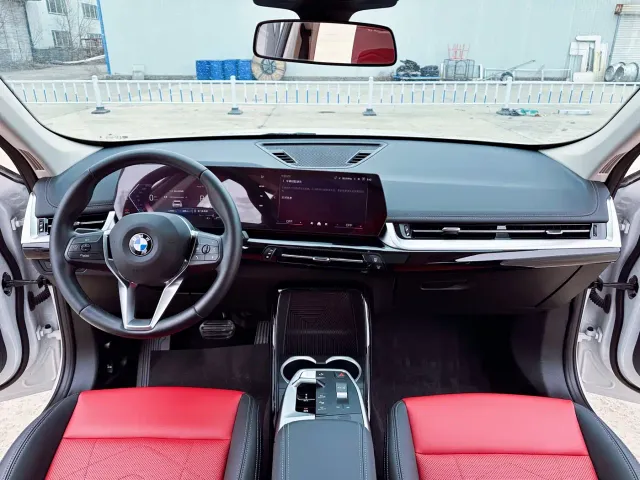 BMW X1 — Фото автомобиля 6
