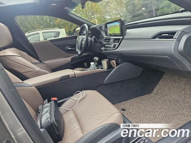 Lexus ES 7th Gen — Фото автомобиля 6