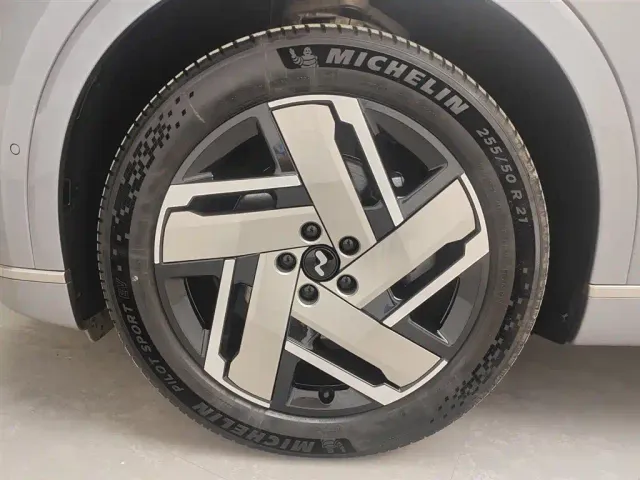 Ledao Ledao L90 2025 2WD Base Model — Фото автомобиля 5