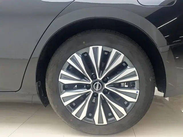 Nissan Teana — Фото автомобиля 11