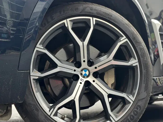 BMW X5 — Фото автомобиля 7