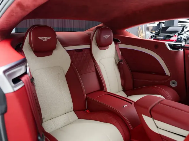 Bentley Continental — Фото автомобиля 18