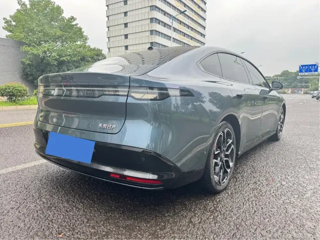 Nissan N7 — Фото автомобиля 16