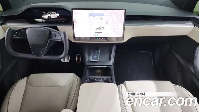 Tesla Model X — Фото автомобиля 7