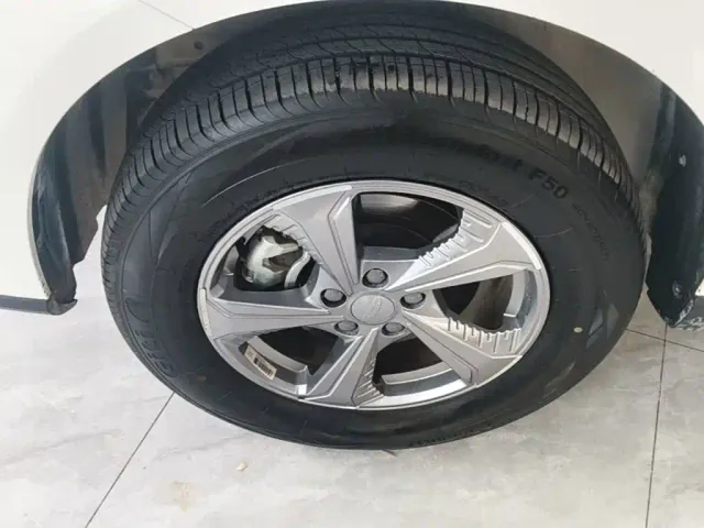 Geely Haoyue PRO — Фото автомобиля 22