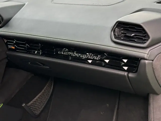 Lamborghini Huracan — Фото автомобиля 15