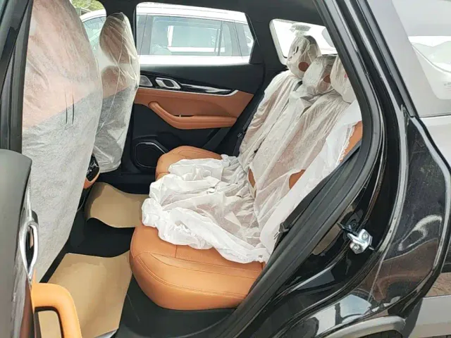 Geely Boyue L — Фото автомобиля 16