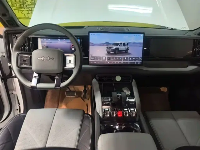 BYD FangChengBao Leopard 5 — Фото автомобиля 9