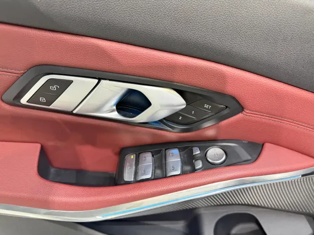 BMW 3 Series — Фото автомобиля 13