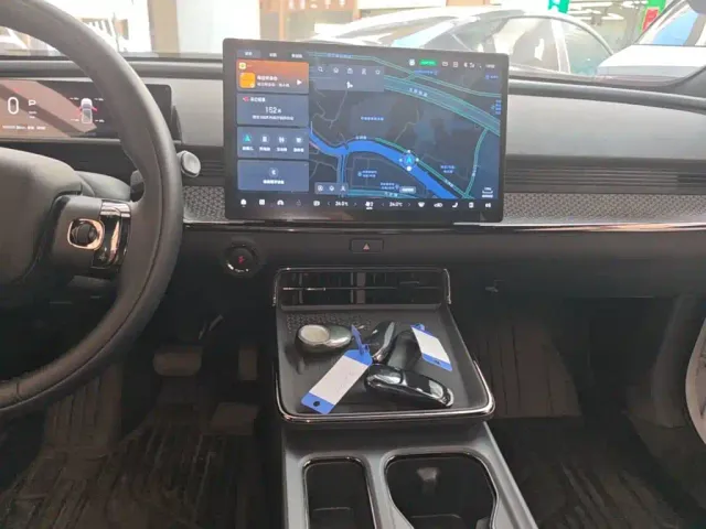 Toyota BoZhi 3X — Фото автомобиля 12