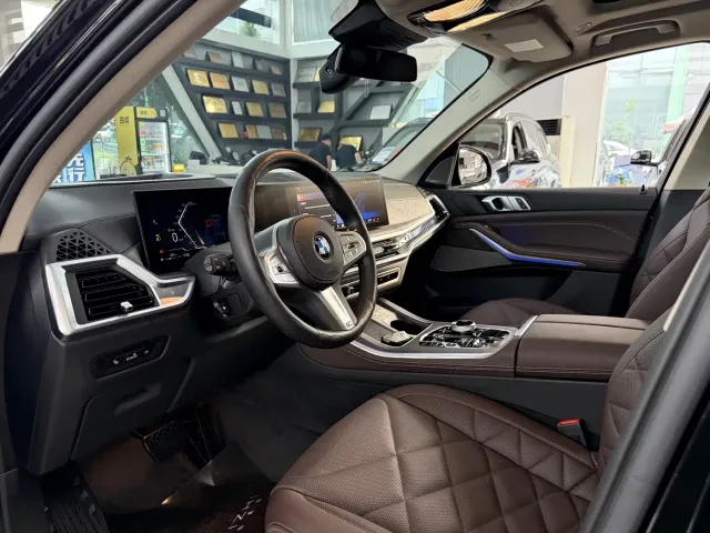 BMW X5 — Фото автомобиля 12