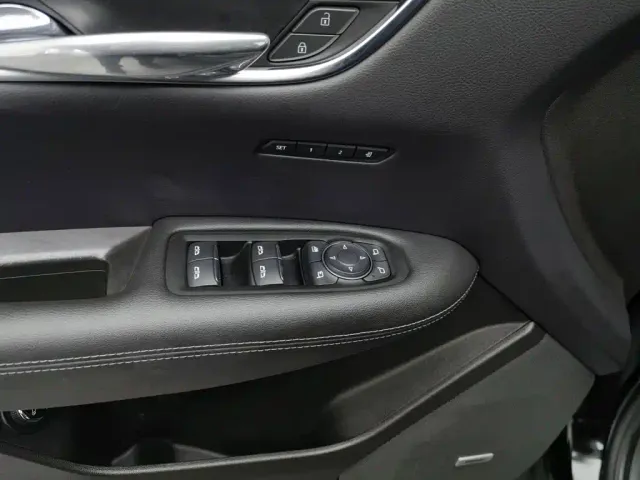 Cadillac XT5 — Фото автомобиля 9