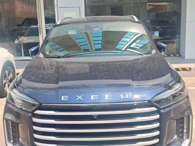 Exeed Landmark C-DM — Фото автомобиля 2