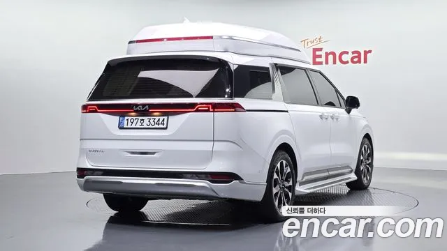 Kia Carnival Generation 4 — Фото автомобиля 2