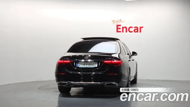 Mercedes-Benz S-Class — Фото автомобиля 4