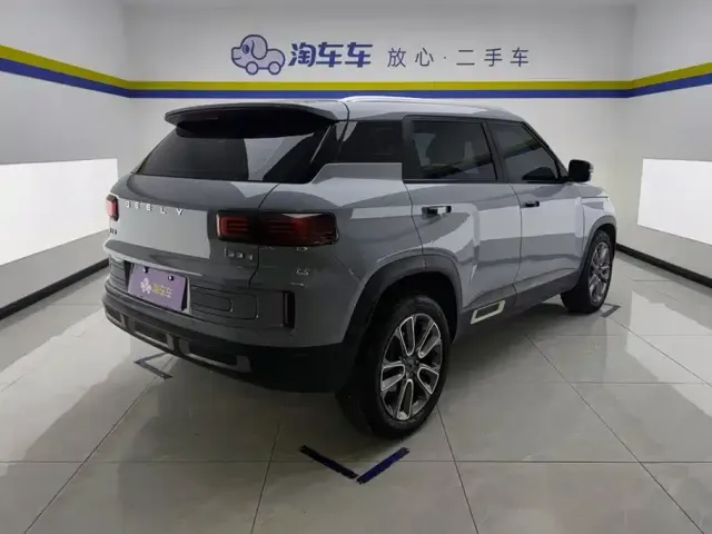 Geely ICON — Фото автомобиля 3
