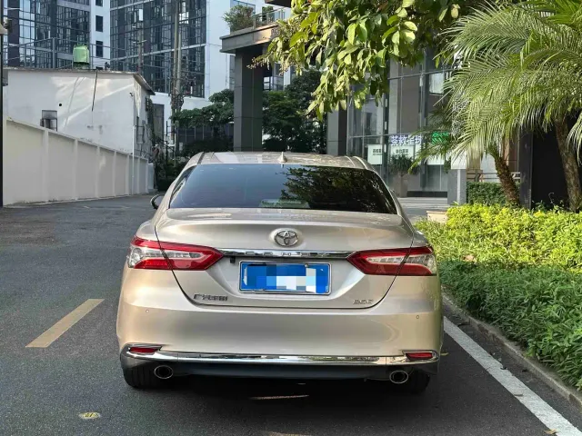 Toyota Camry — Фото автомобиля 4