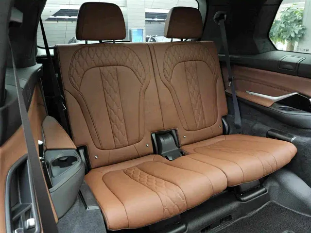 BMW X7 — Фото автомобиля 14