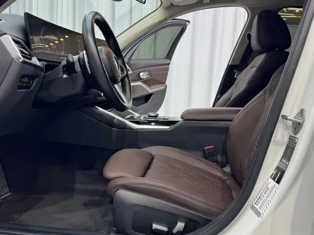 BMW 3 Series — Фото автомобиля 9