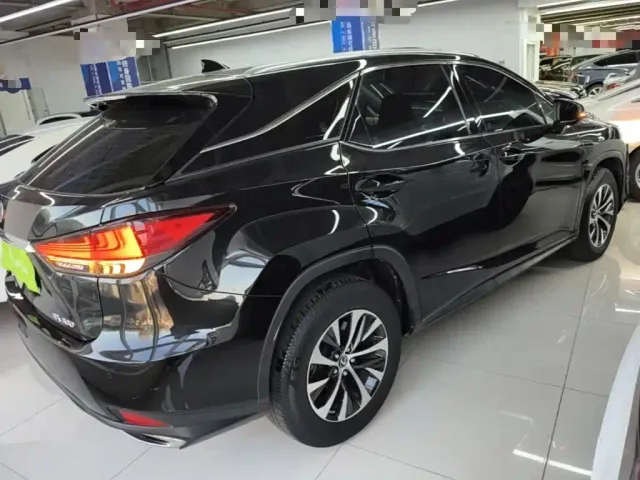 Lexus RX — Фото автомобиля 6