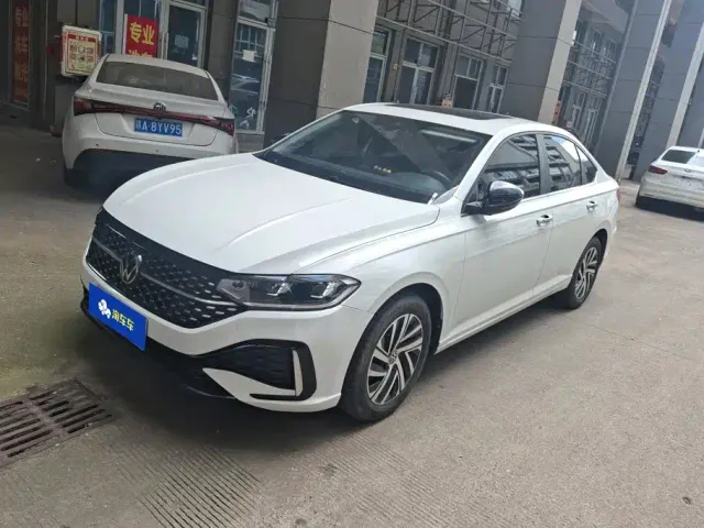 Фотография автомобиля — Volkswagen Lavida