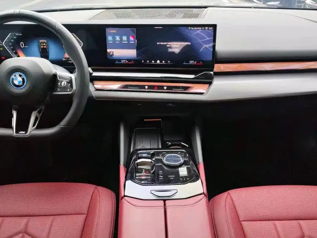 BMW i5 — Фото автомобиля 9