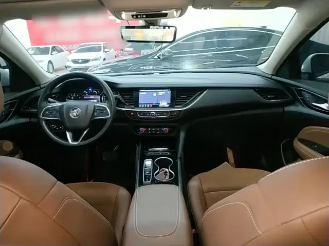 Buick Regal — Фото автомобиля 9