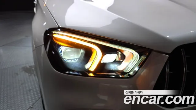 Mercedes-Benz GLE-Class — Фото автомобиля 21