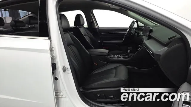 Hyundai Sonata Sonata Edge(DN8) 2.0 LPG(Для проката) — Фото автомобиля 24