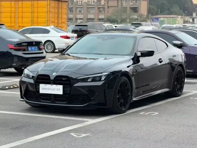 Фотография автомобиля — BMW M4