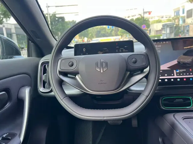 Leapmotor Lafa 5 — Фото автомобиля 12