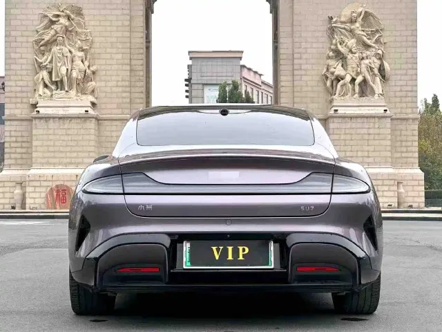 Xiaomi SU7 — Фото автомобиля 7
