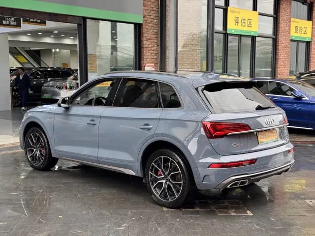 Audi Q5L — Фото автомобиля 6