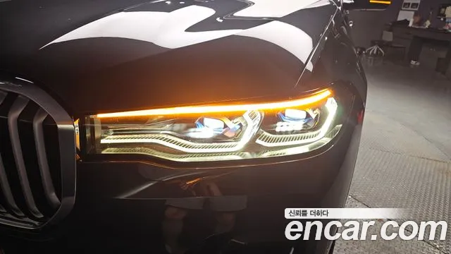BMW X7 — Фото автомобиля 22