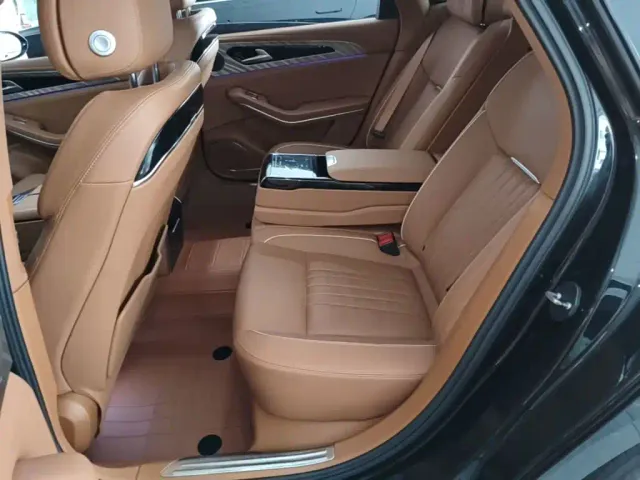 Hongqi H9 — Фото автомобиля 16