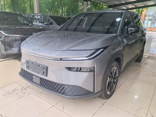 Фотография автомобиля — Toyota BoZhi 3X
