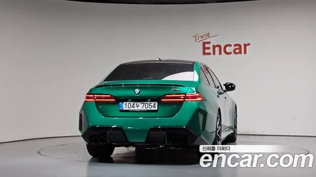 BMW M5 G90 — Фото автомобиля 3