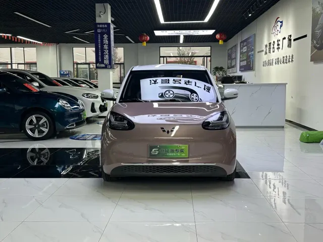 Wuling Bingo — Фото автомобиля 2