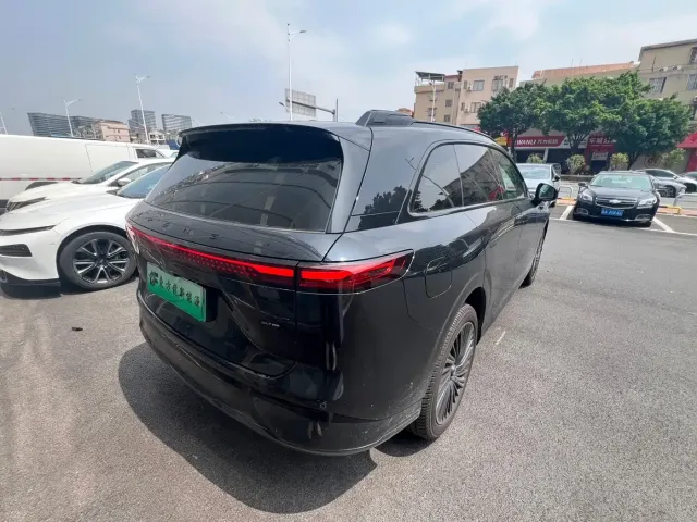 XPeng XPeng G9 2025 Model Long Range Ultra — Фото автомобиля 7