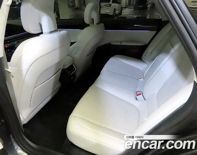 Hyundai Grandeur GN7 — Фото автомобиля 12