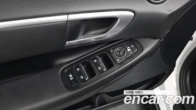 Hyundai Sonata Sonata (DN8) 2.0 LPG(Для проката) — Фото автомобиля 27