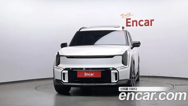 Kia EV9 — Фото автомобиля 3