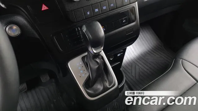Hyundai Staria Staria L3.5 Школьный автобус — Фото автомобиля 6