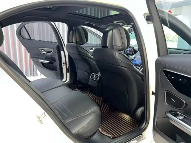 Mercedes-Benz C-Class — Фото автомобиля 10