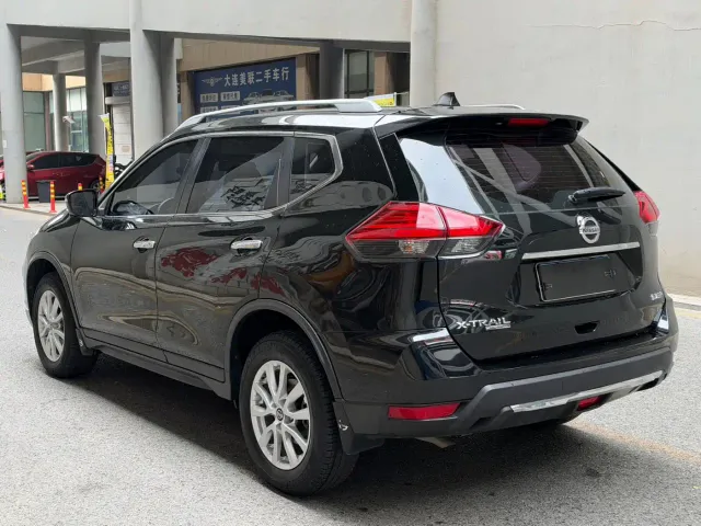 Nissan X-Trail — Фото автомобиля 6